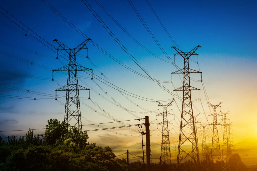 Koneksi listrik resmi dari PLN untuk kenyamanan dan keamanan rumah Anda