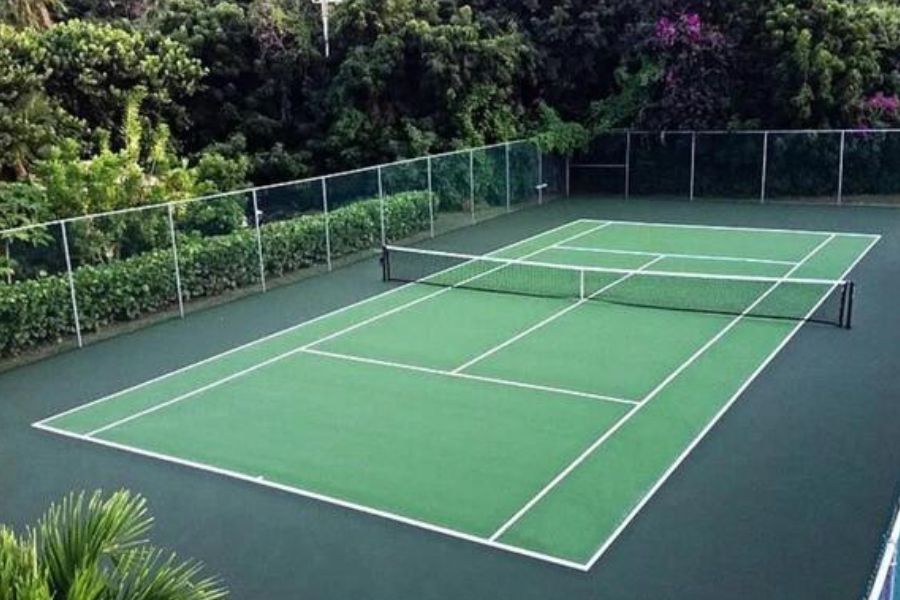 Fasilitas lapangan serbaguna untuk aktivitas olahraga dan kebugaran keluarga